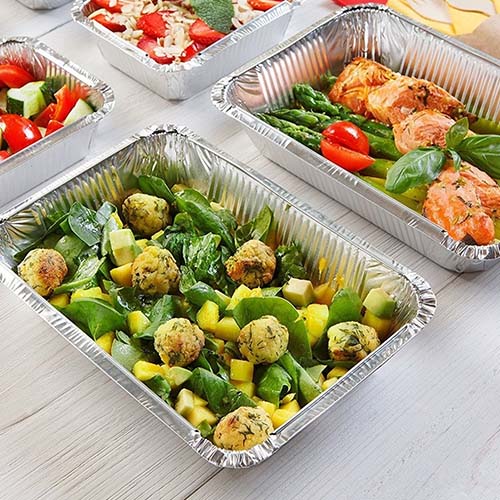 Recipient alimentar din folie de aluminiu