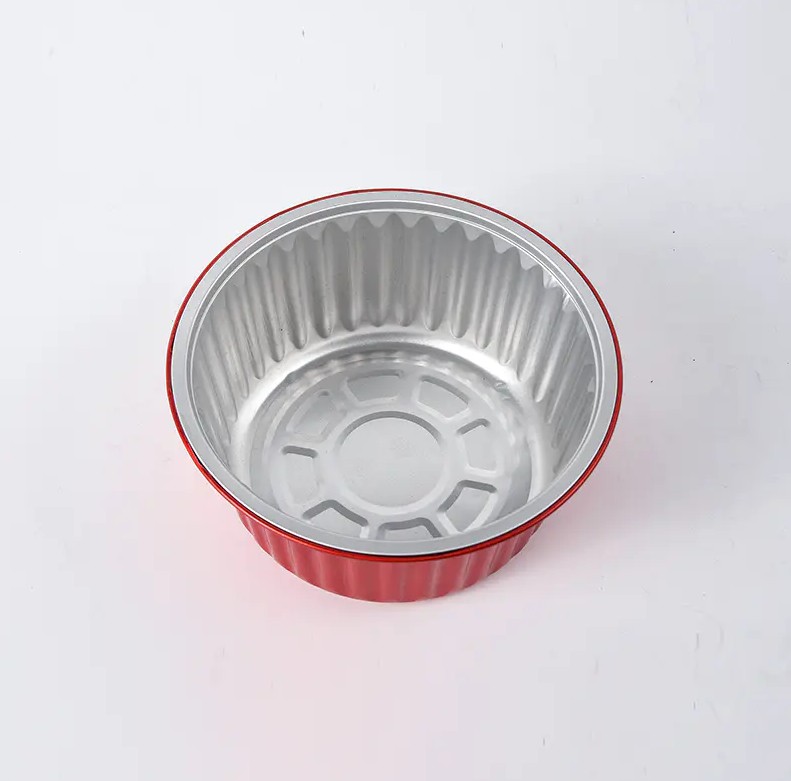 În industria ambalajelor alimentare, care sunt avantajele semnificative ale containerului alimentar din folie de aluminiu rotundă fără riduri în comparație cu recipientele din alte materiale?